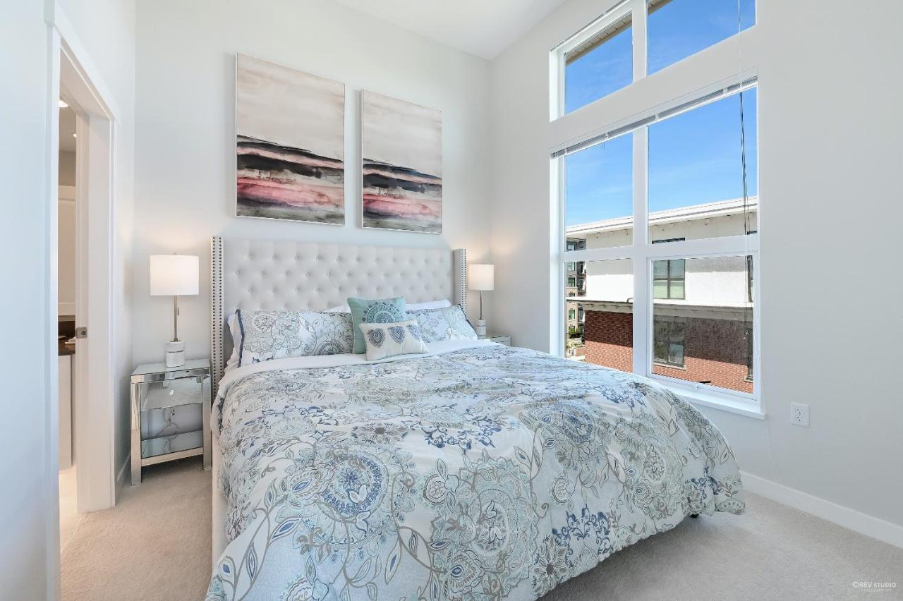 Aries Palace, Luxury Residential Condo In City Of Richmond Dış mekan fotoğraf